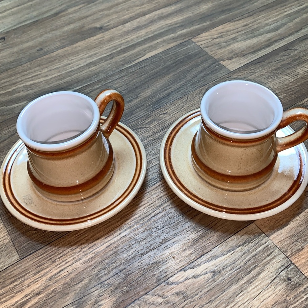 🇨🇦 Genin Trudeau Coffee Mugs and Saucers
